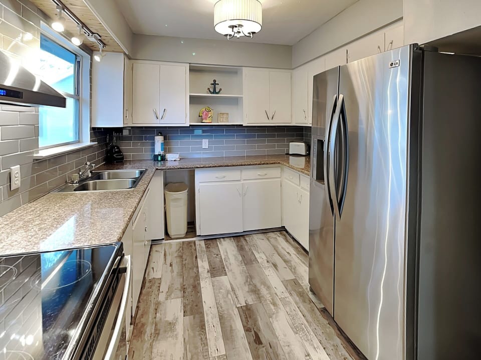 Main Building - Ground Level, Full Size Kitchen