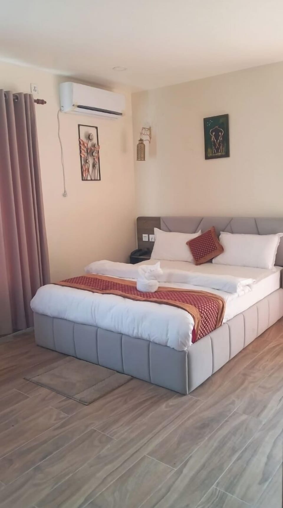 Superior Double Room | Desk, laptop workspace, WiFi (free), bed sheets