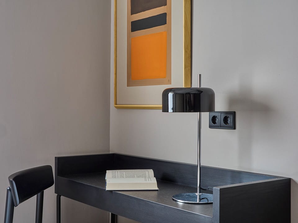 Small Room | Free cribs/infant beds, free WiFi, bed sheets