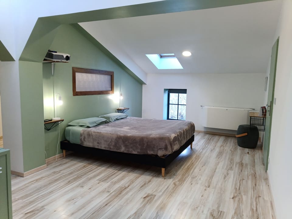 Comfort Quadruple Room, River View | Laptop workspace, WiFi (free)