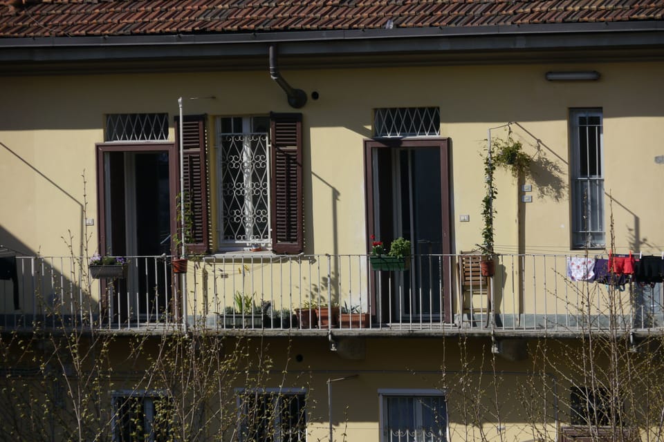 shared balcony