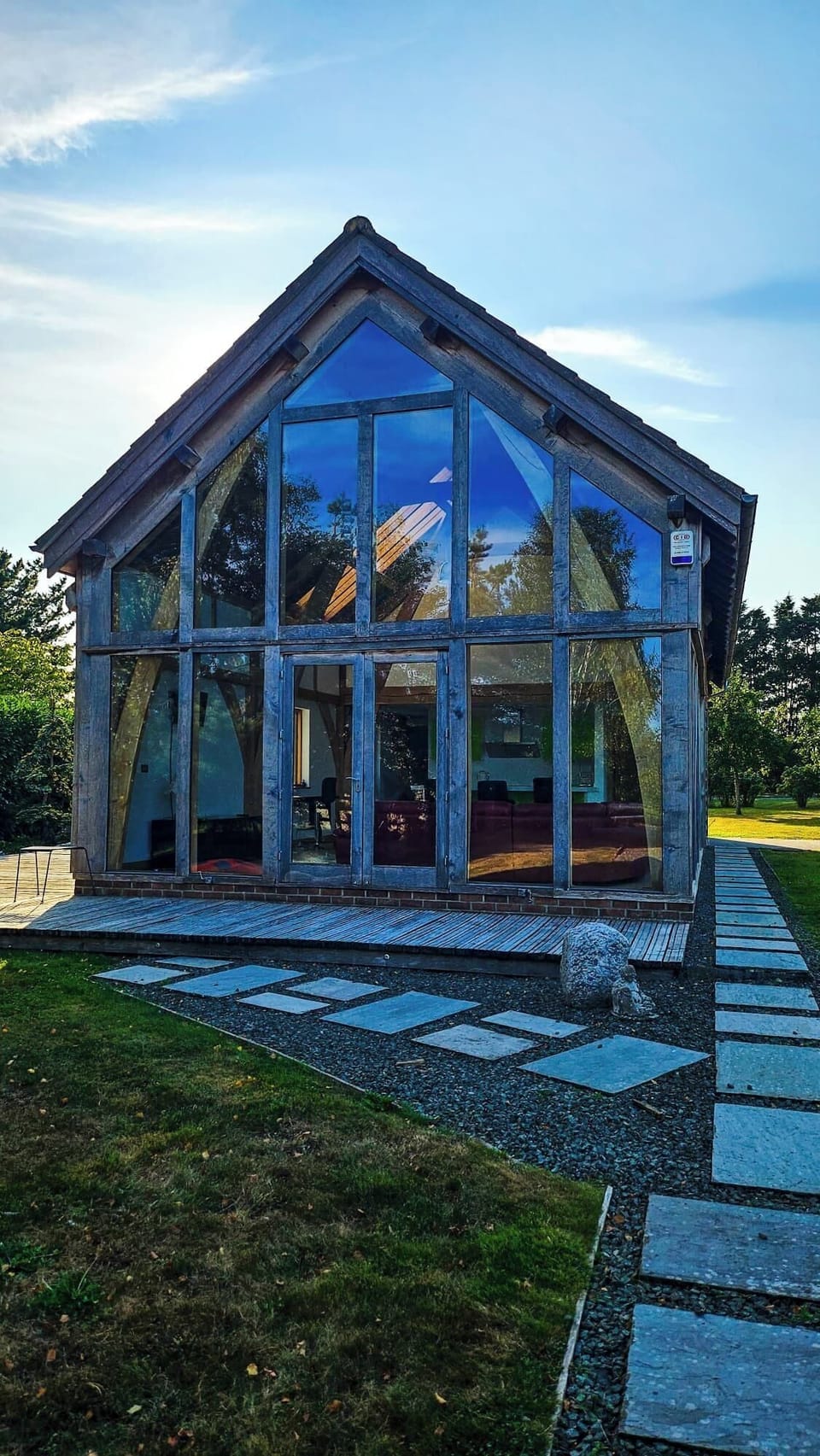 Cabin | Exterior