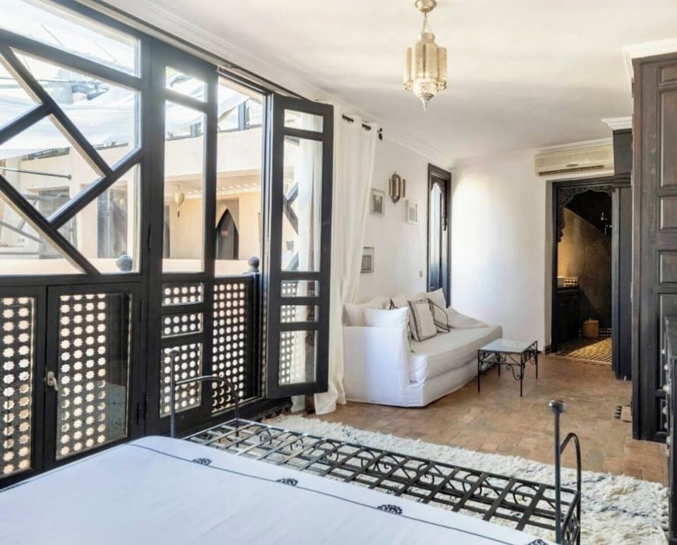 Junior Suite Oud | In-room safe, blackout drapes, soundproofing, free cribs/infant beds