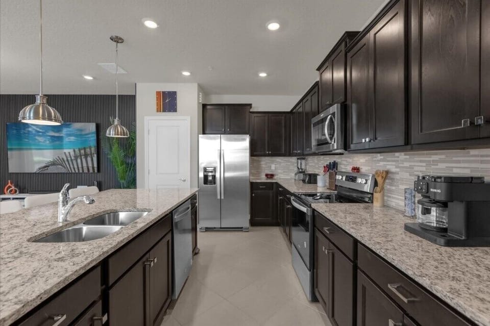1240 Blue Island Drive (9).jpg