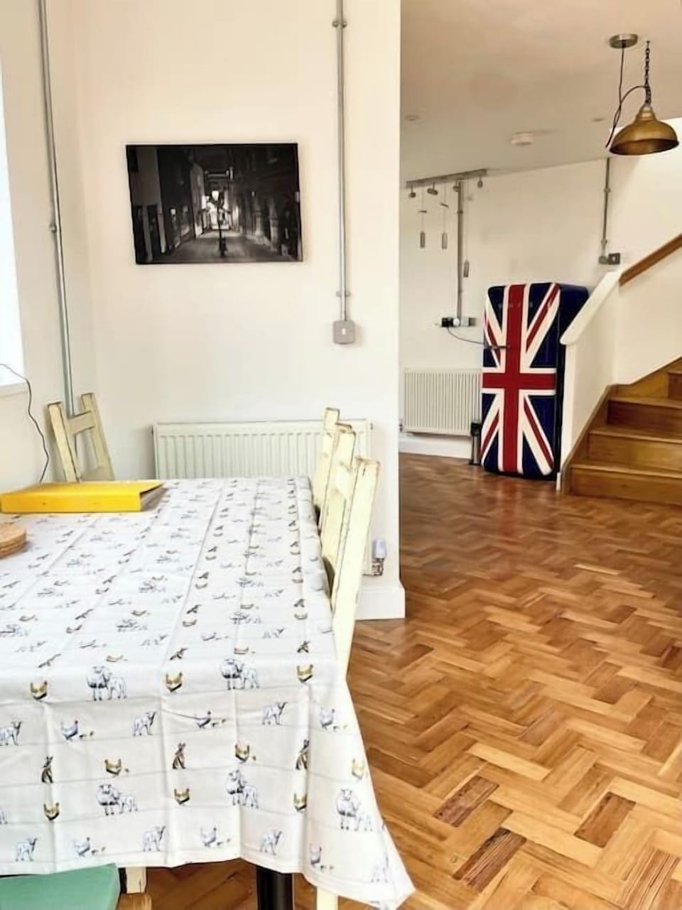 Dining table 
