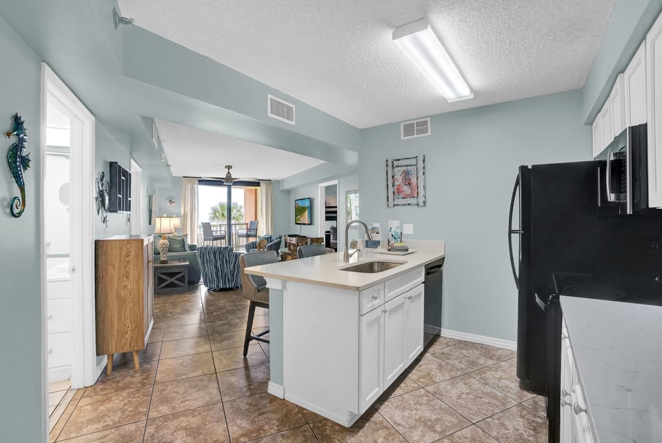 Condo, Multiple Beds (Harbour Place 109) | Private kitchen | Oven, toaster