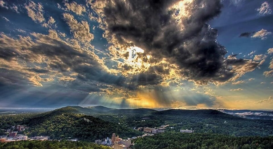 Discover the breathtaking beauty of Hot Springs National Park—nature's playground with endless trails and stunning vistas.