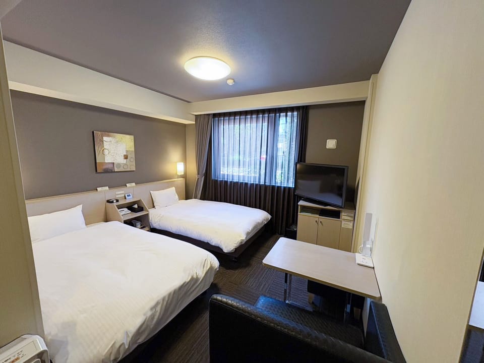 Desk, free WiFi, bed sheets