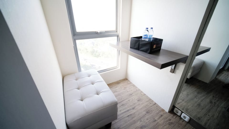 Standard Studio | Desk