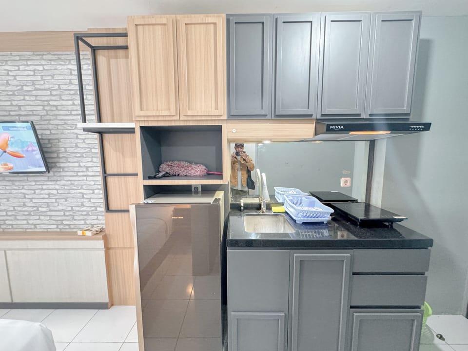 Deluxe Studio | Private kitchen | Fridge, stovetop, rice cooker