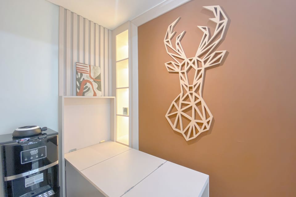 Deluxe Apartment | Dining room