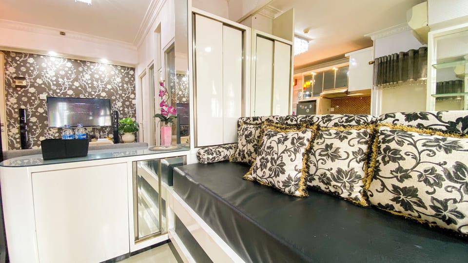 Deluxe Apartment | Living area