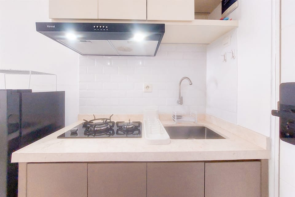 Deluxe Studio | Private kitchen | Fridge, stovetop, rice cooker