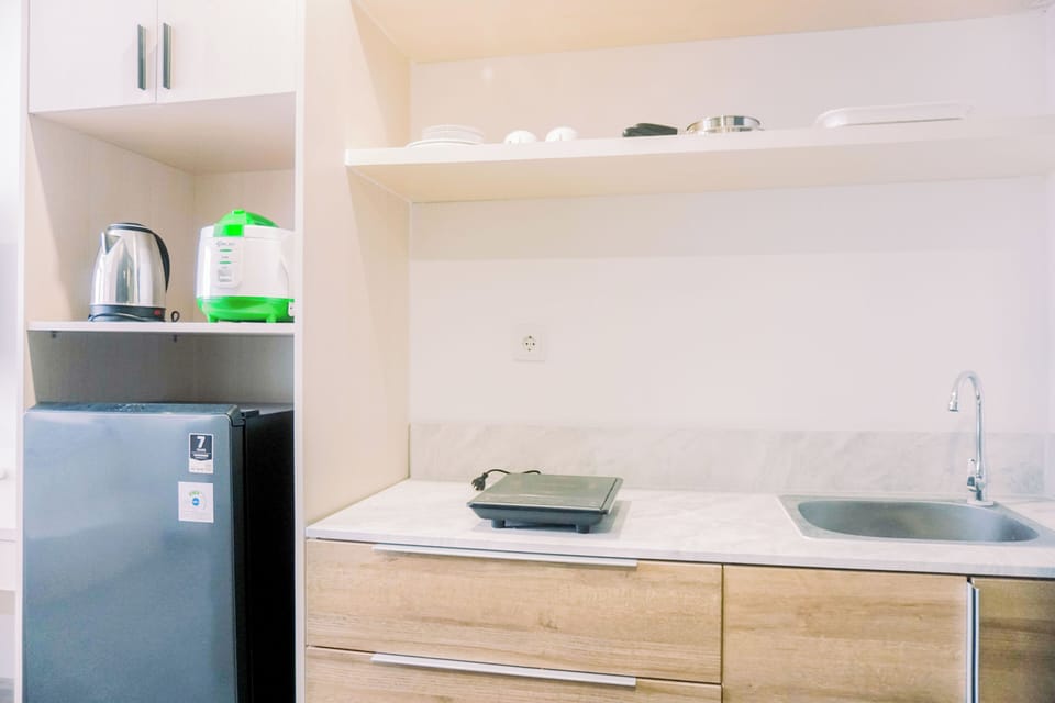 Deluxe Studio | Private kitchen | Fridge, stovetop, rice cooker