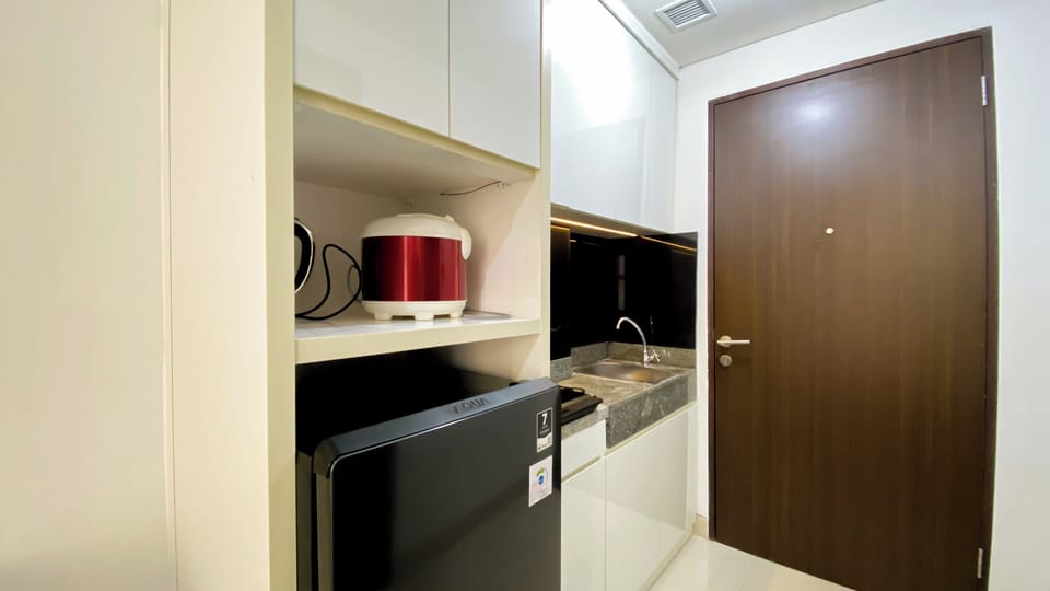 Deluxe Studio | Private kitchen | Fridge, stovetop, rice cooker