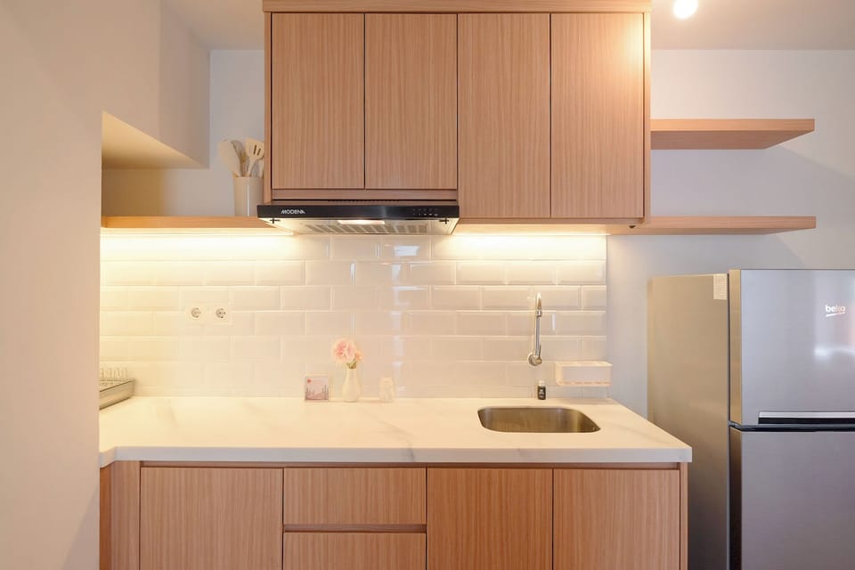 Deluxe Apartment | Private kitchen | Fridge, stovetop, rice cooker