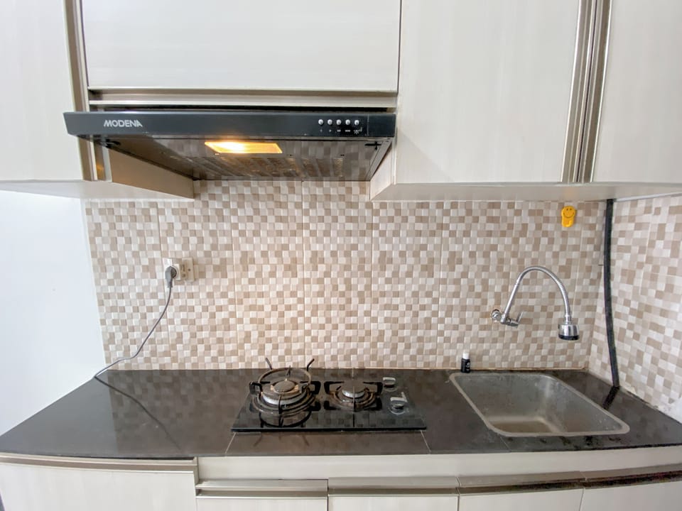 Deluxe Studio | Private kitchen | Mini-fridge, stovetop, rice cooker