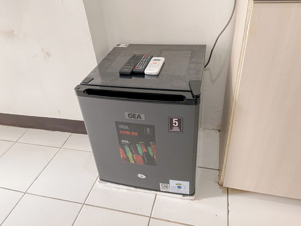 Deluxe Studio | Private kitchen | Mini-fridge, stovetop, rice cooker