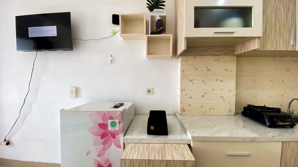 Deluxe Studio | Private kitchen | Fridge, stovetop, rice cooker