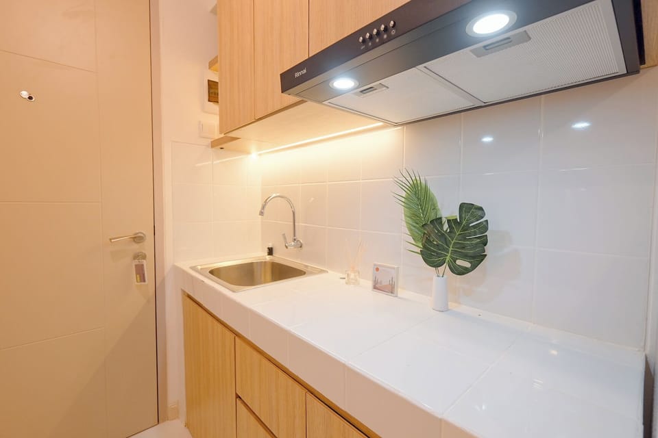 Deluxe Studio | Private kitchen | Fridge, stovetop, rice cooker