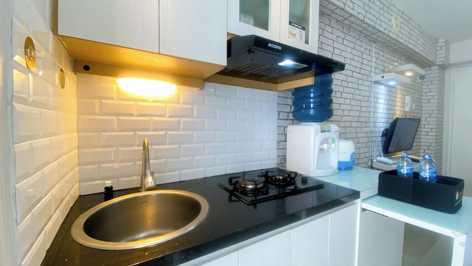 Deluxe Studio | Private kitchen | Fridge, stovetop, rice cooker