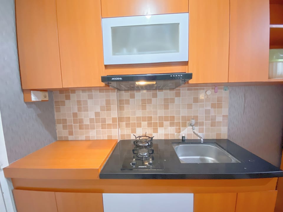 Deluxe Studio | Private kitchen | Mini-fridge, stovetop, rice cooker