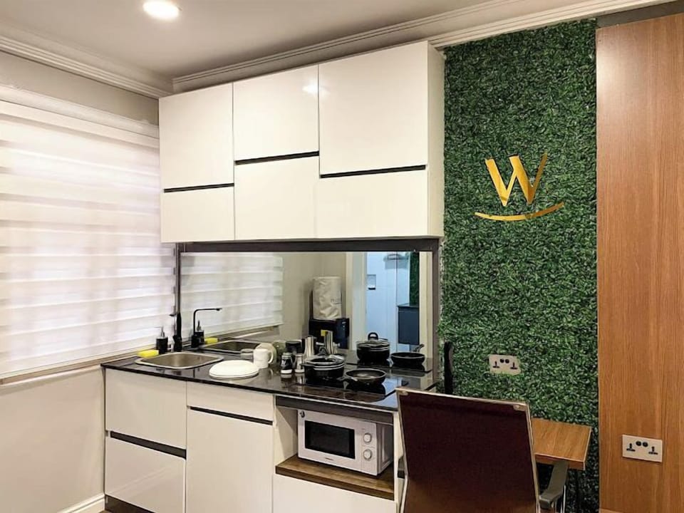 Family Apartment, Balcony, City View | 3 bedrooms, desk, laptop workspace, soundproofing