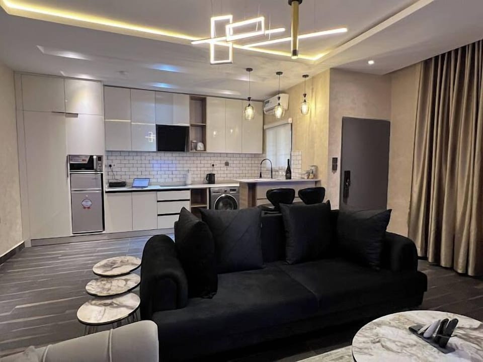Junior Apartment, Balcony, City View | Living area