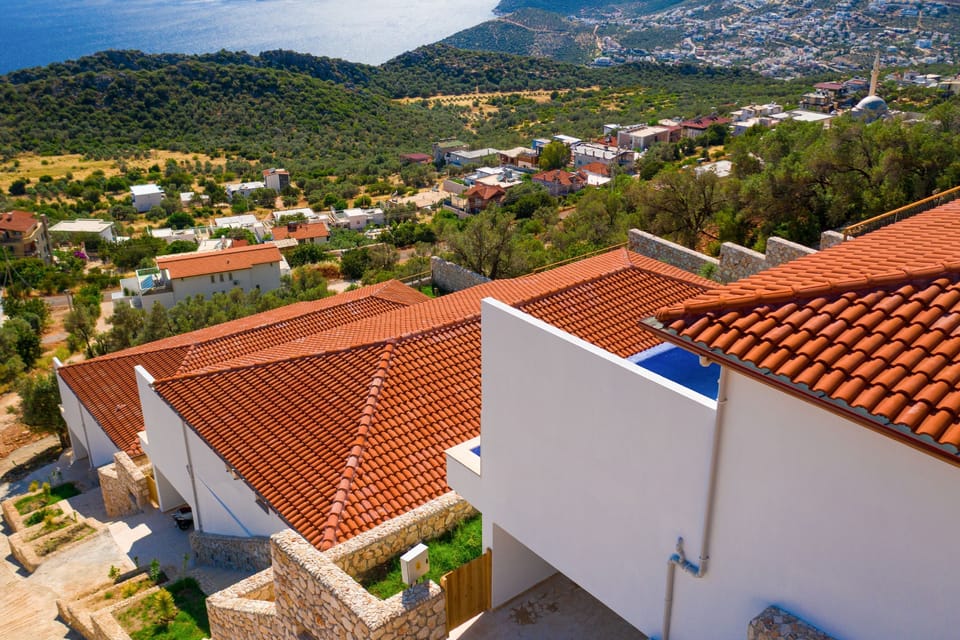 Aerial views of complex