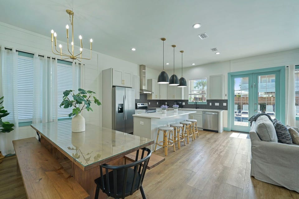 Northender - Frangista Beach - Kitchen & Dining Room