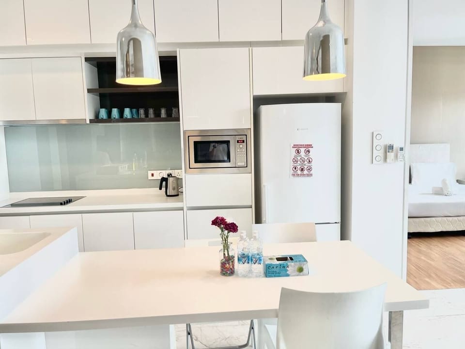 Deluxe Apartment, 2 Bedrooms | Private kitchen | Microwave, coffee/tea maker, electric kettle, freezer