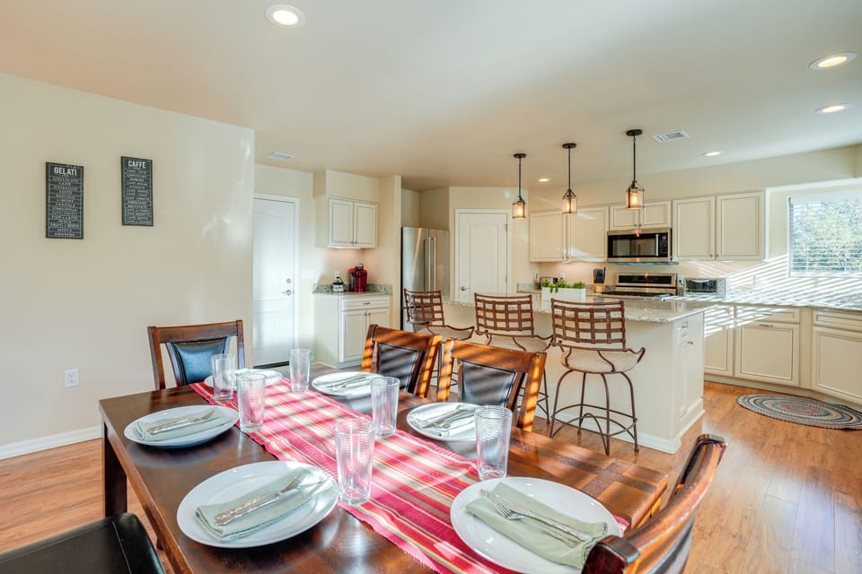 Kitchen | Dining Area