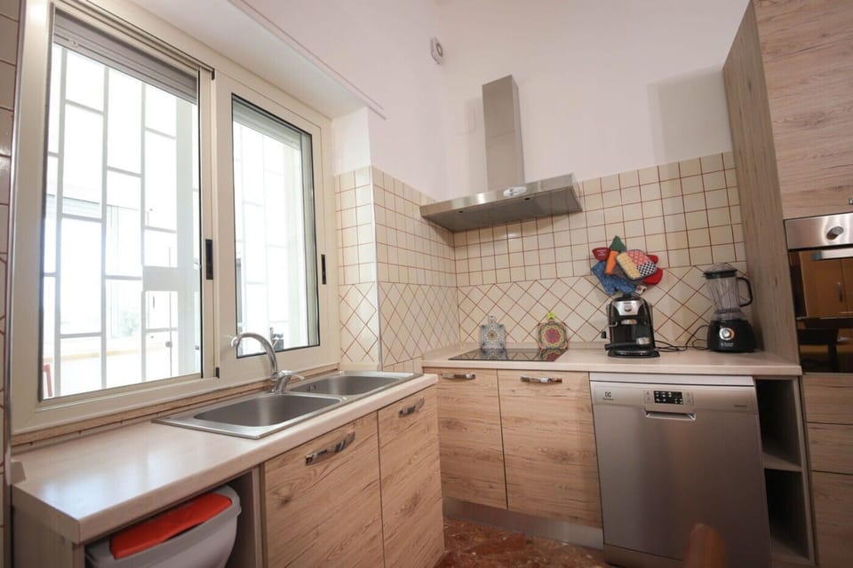 Autumn, Kitchen, Spring, Summer