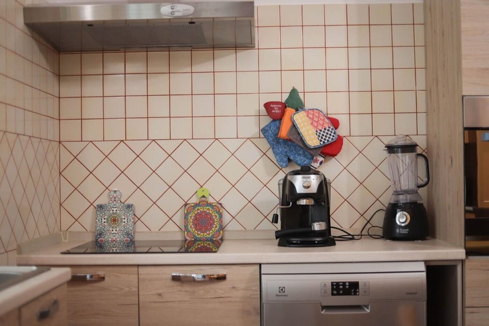 Autumn, Kitchen, Spring, Summer