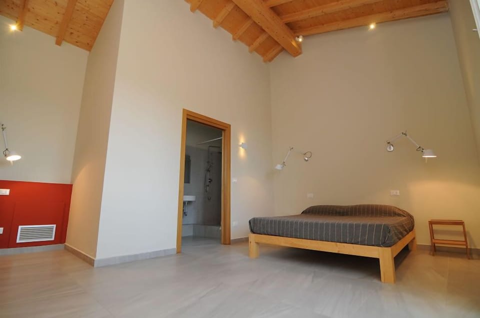 Triple Room, Balcony, Sea View | Minibar, soundproofing, cribs/infant beds, rollaway beds