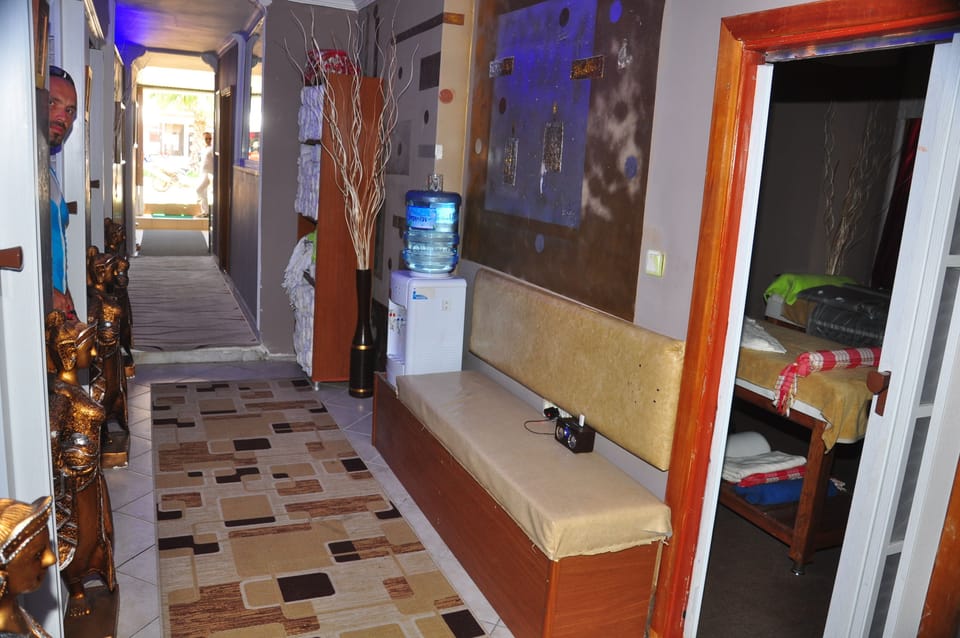 Turkish bath, 4 treatment rooms, massages