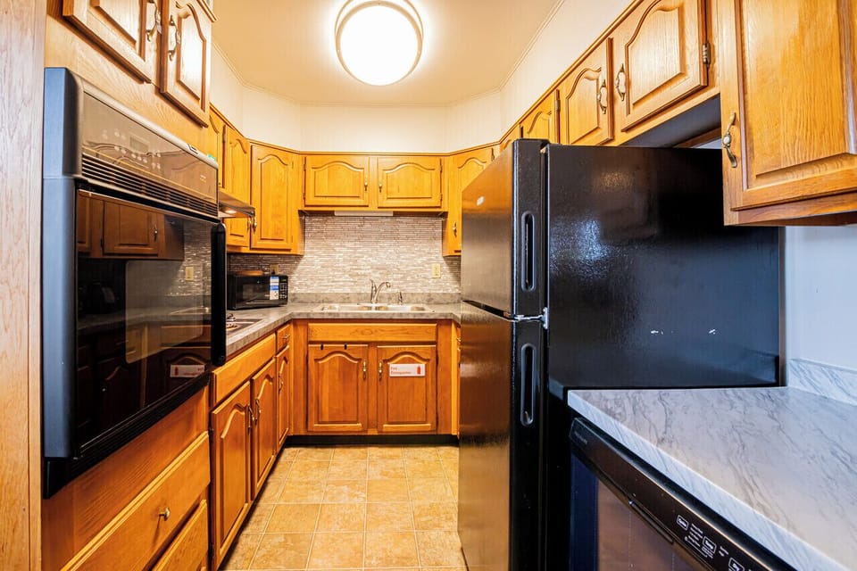 Full Kitchen
