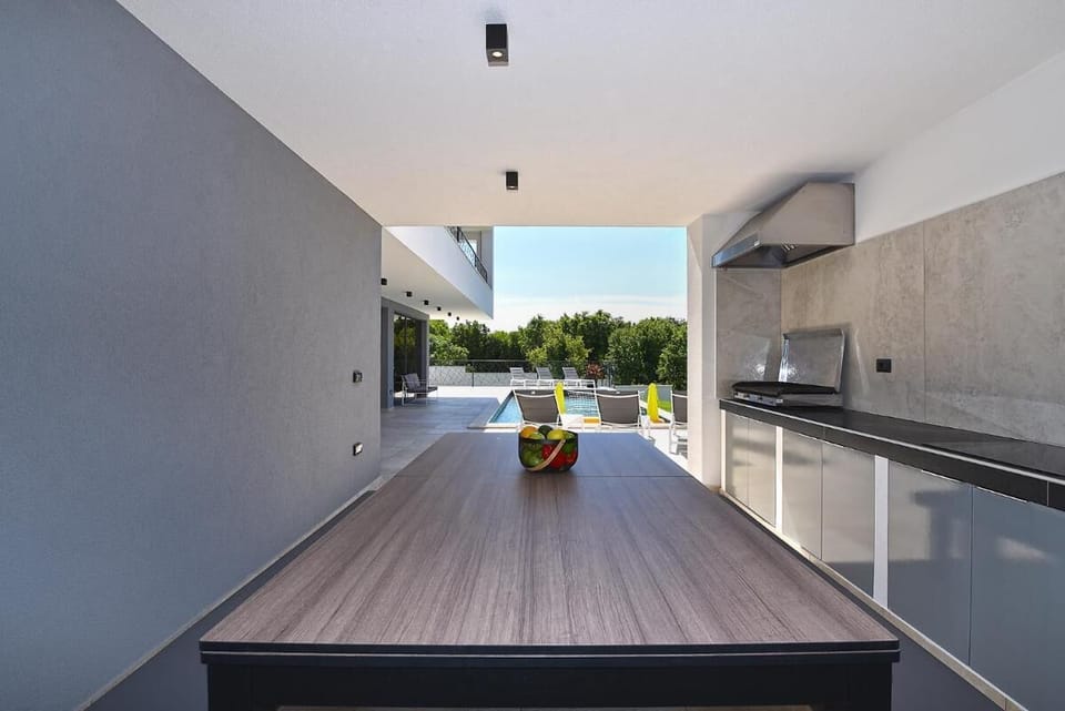 Villa, 3 Bedrooms, Private Pool, Garden View | Interior