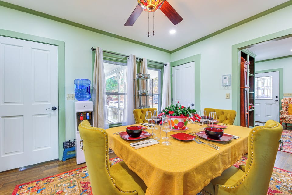 House (3 Bedrooms) | Interior
