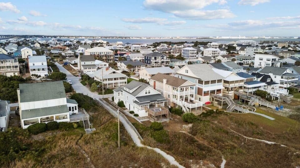 House, 5 Bedrooms | Aerial view