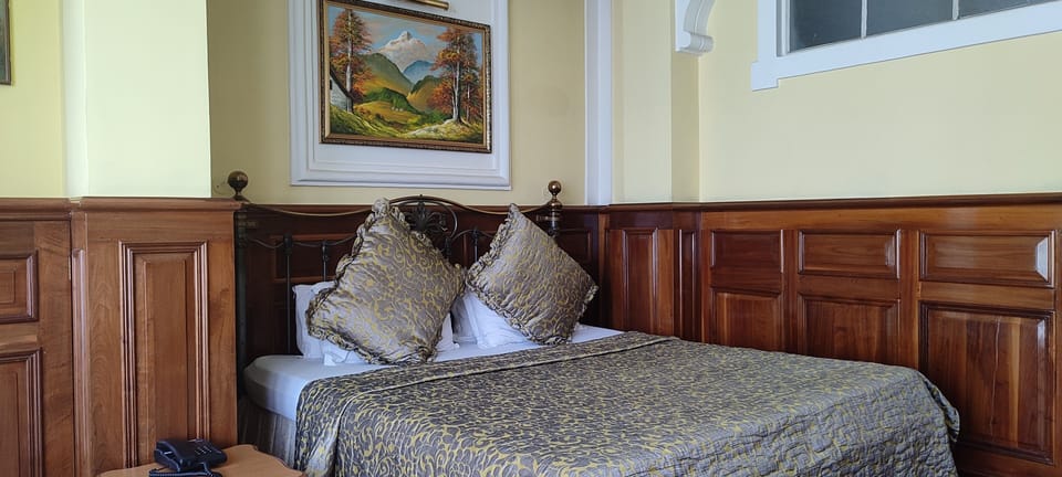 Superior Double Room, 1 King Bed, Smoking, Valley View | Premium bedding, memory foam beds, desk, laptop workspace