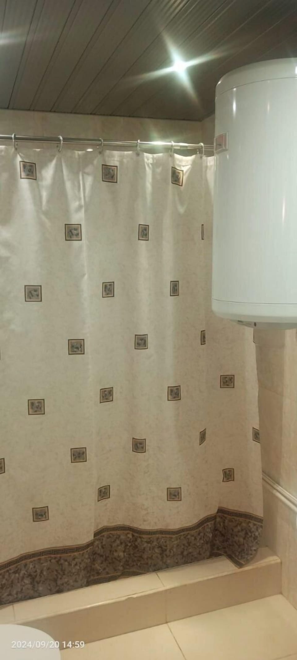 Comfort Double Room, Lake View | Blackout drapes, soundproofing, iron/ironing board, free WiFi