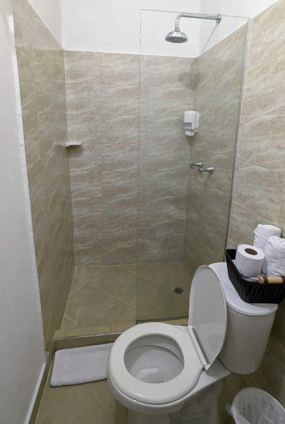 Classic Double Room | Bathroom