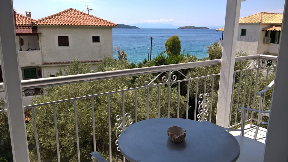 AMARANTHOS SKIATHOS VIEW Bed and Breakfast in Skiathos