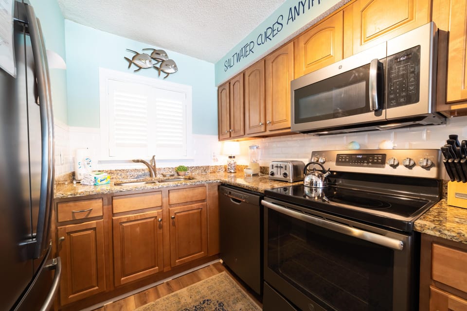 Condo, Multiple Beds (Seaside Beach & Racquet 3504) | Private kitchen | Oven, toaster