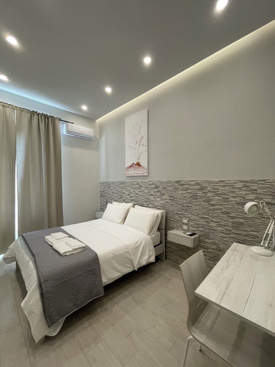 Ampia Matrimoniale | Desk, laptop workspace, free WiFi
