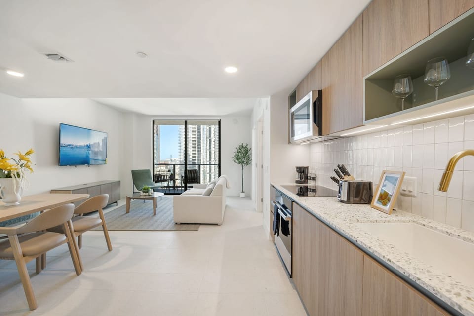 Contemporary kitchen with spacious layout and top appliances!