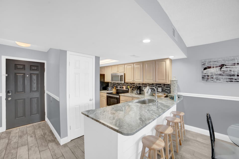 Condo, Multiple Beds (The Whaler B3) | Private kitchen | Oven, toaster