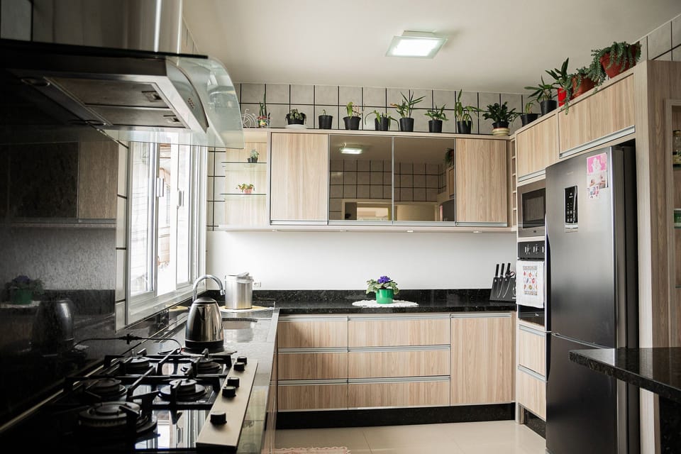 Morada Monte Verde - Florianópolis - SC | Private kitchen | Fridge, microwave, cookware/dishes/utensils