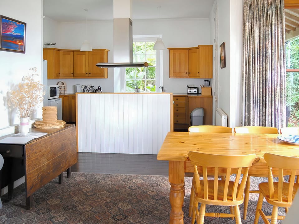 Kitchen/diner | The Bungalow, St Ishmaels Musslewick, near Broad Haven